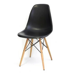 CADEIRA CHARLES 1102 EM POLIPROPILENO E BASE MADEIRA OR DESIGN COR PRETO