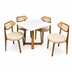 Mesa de Jantar Bali 90x90cm com Vidro e 4 Cadeiras Athenas em Linho Madeira Minas Plac