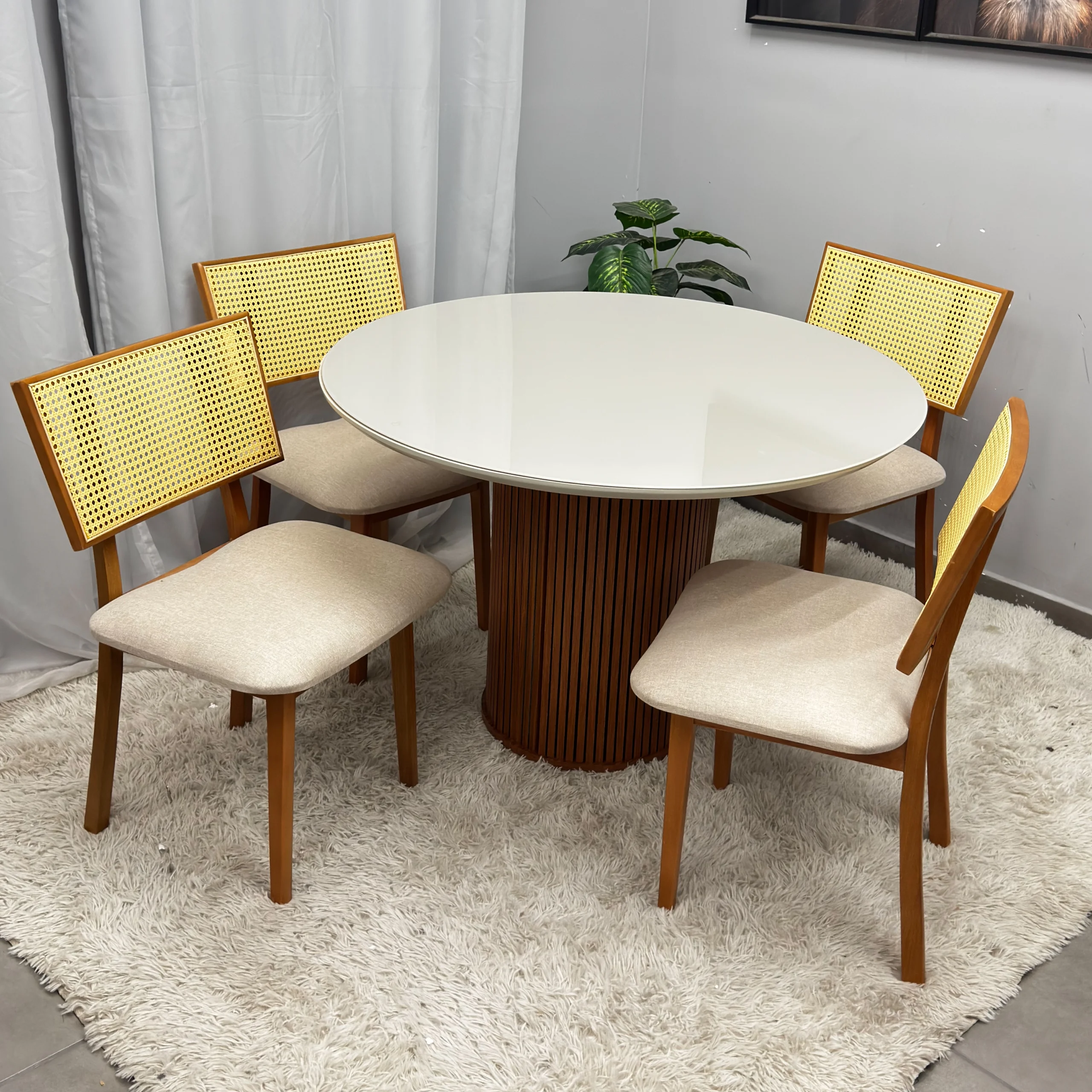 Mesa de Jantar Dara 110cm Redonda com Vidro e 4 Cadeiras Diamante em Linho Madeira Lj Móveis - Imagem 3