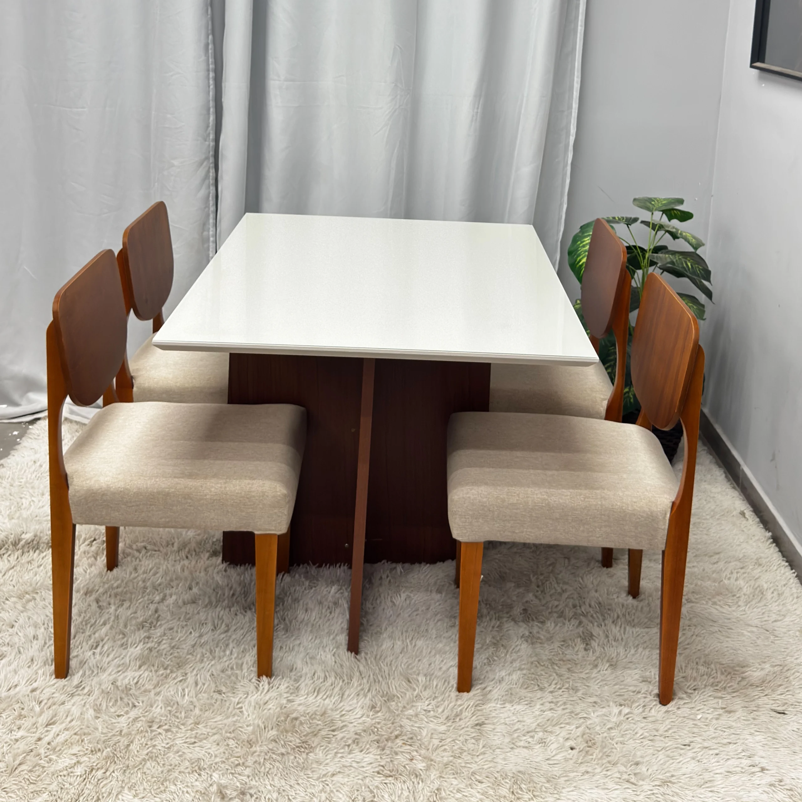 Mesa de Jantar Helo 120x90cm com Vidro e 4 Cadeiras Barcelona em Linho Madeira Poliman - Imagem 3