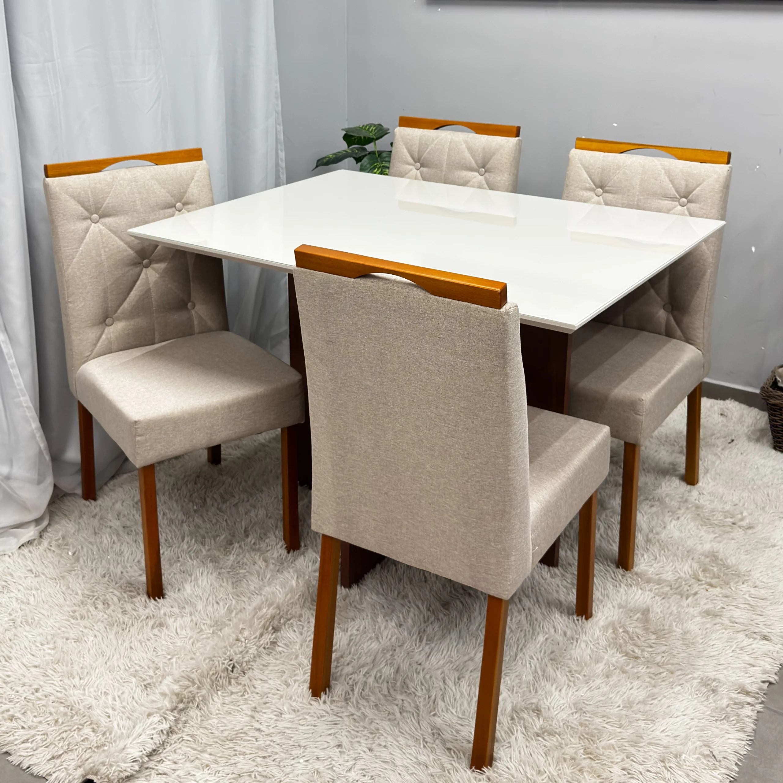 Mesa de Jantar Helo 120x90cm com Vidro e 4 Cadeiras Jasmim em Veludo Estofadas Poliman - Imagem 3