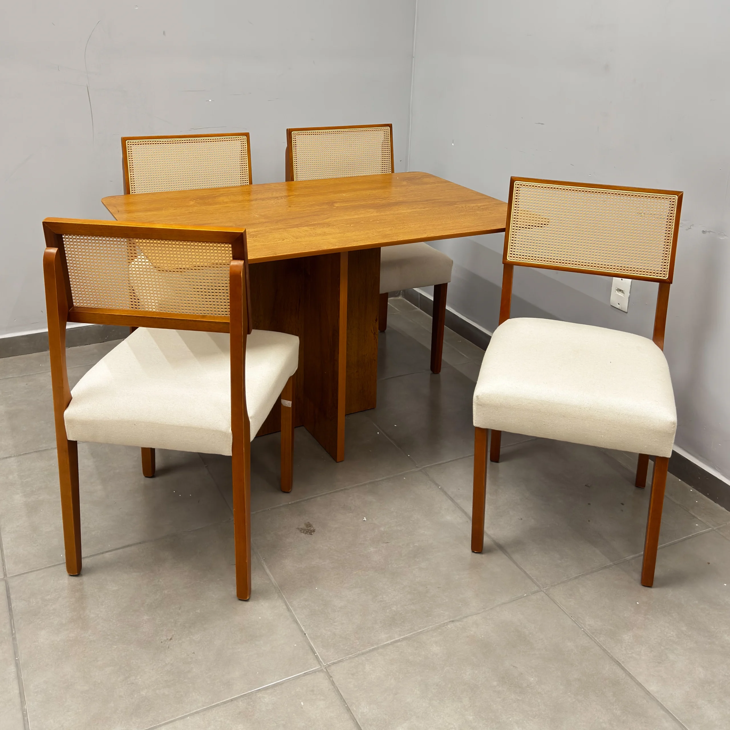 Mesa de Jantar Salina 120x80cm Sem Vidro com 4 Cadeiras Grecia em Linho Madeira Cel Móveis - Imagem 3