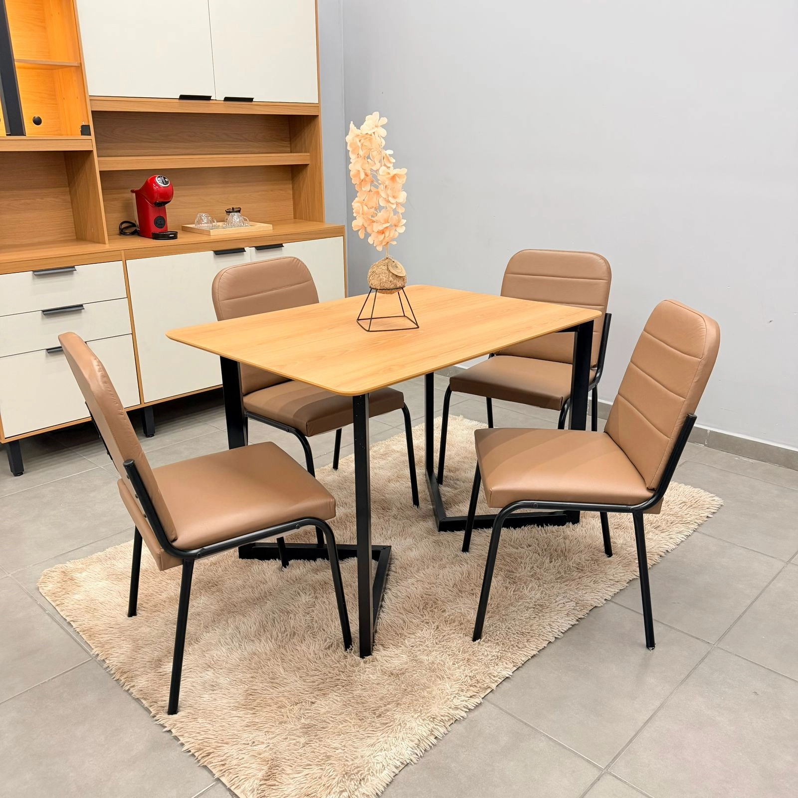 Mesa de Jantar Cronos 110x90cm com 4 Cadeiras Chicago em Courino Aço Tubo Minas - Imagem 8